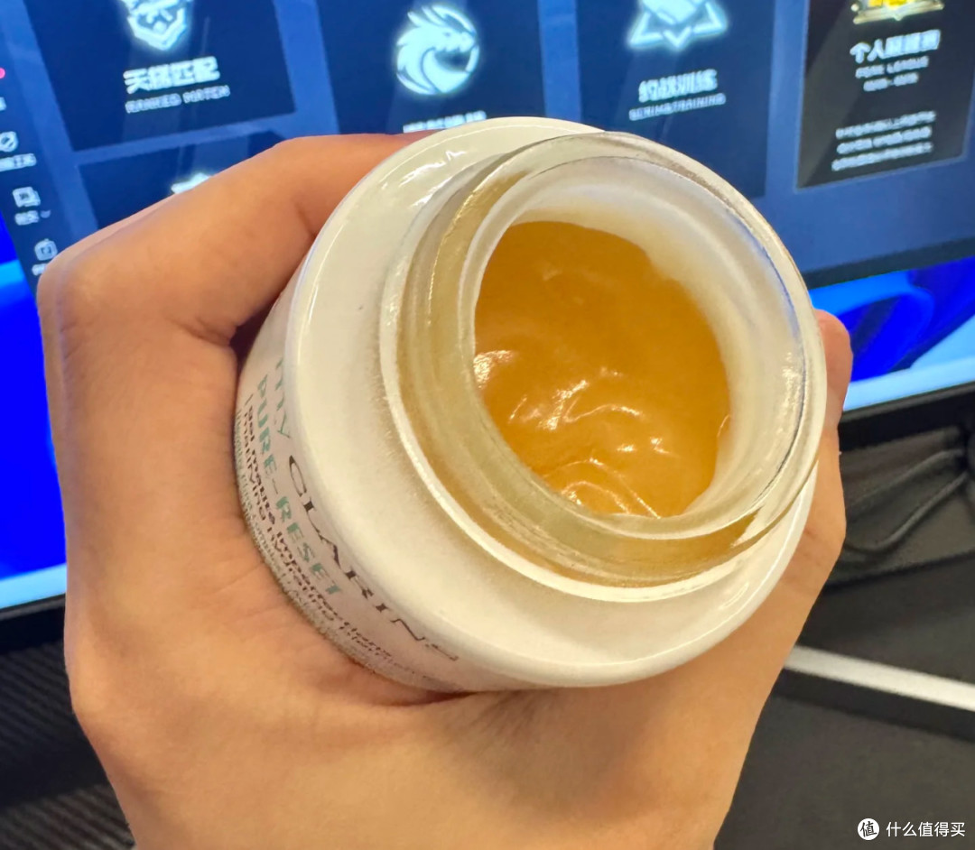 男生倔强战胜油痘肌!