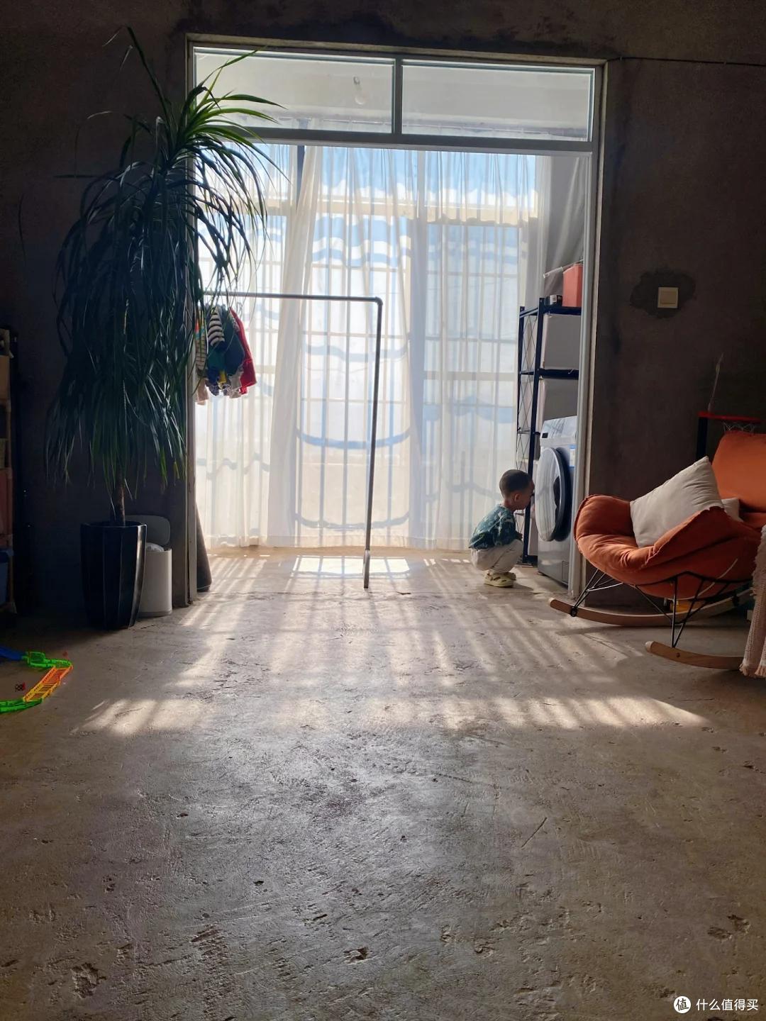云南一家三口，因入住“毛坯房”而走红，花费仅1万，越看越高级