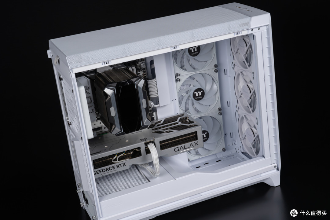 分形工艺Meshify3 XL+ROG Z890APEX+影驰4070Ti S金属大师装机