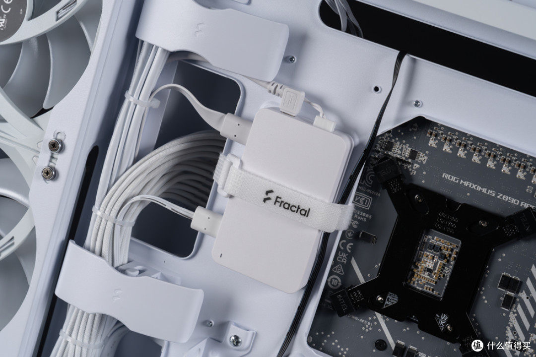 分形工艺Meshify3 XL+ROG Z890APEX+影驰4070Ti S金属大师装机