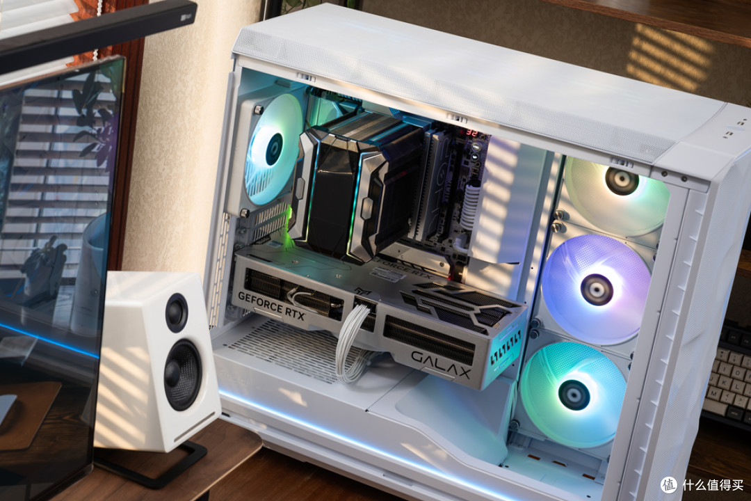 分形工艺Meshify3 XL+ROG Z890APEX+影驰4070Ti S金属大师装机