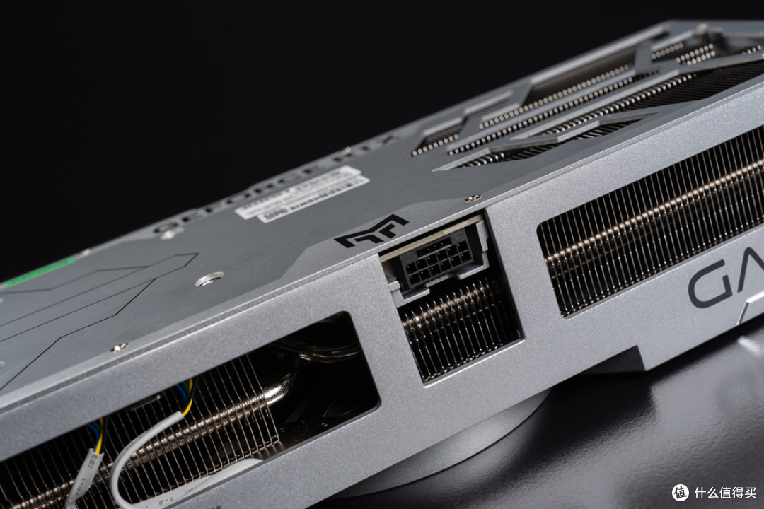分形工艺Meshify3 XL+ROG Z890APEX+影驰4070Ti S金属大师装机