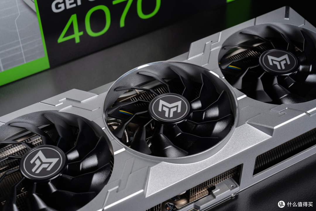 分形工艺Meshify3 XL+ROG Z890APEX+影驰4070Ti S金属大师装机