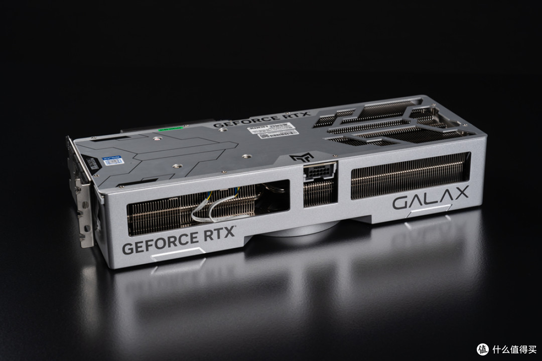 分形工艺Meshify3 XL+ROG Z890APEX+影驰4070Ti S金属大师装机