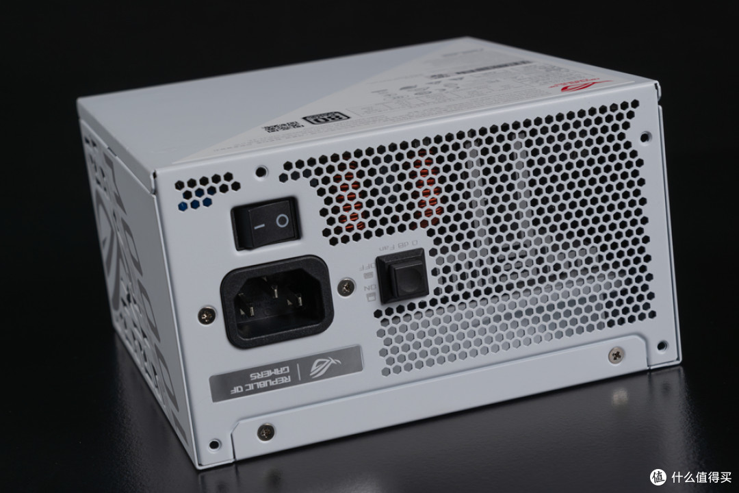 分形工艺Meshify3 XL+ROG Z890APEX+影驰4070Ti S金属大师装机