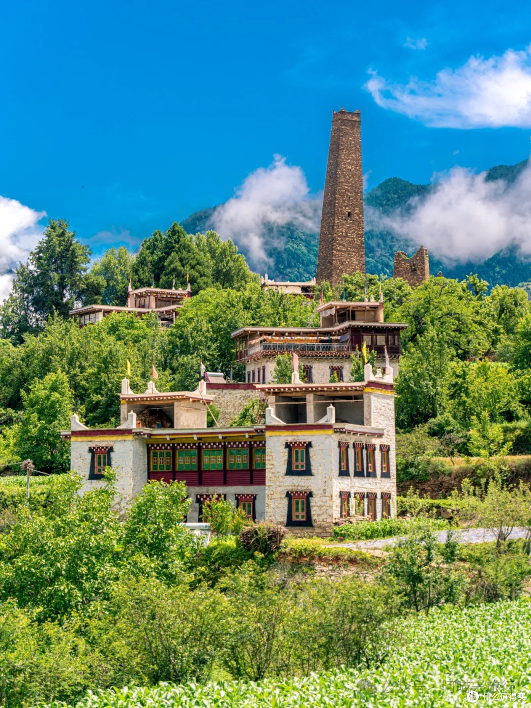 毕业旅行必冲!探秘四川莫斯卡村的童话秘境