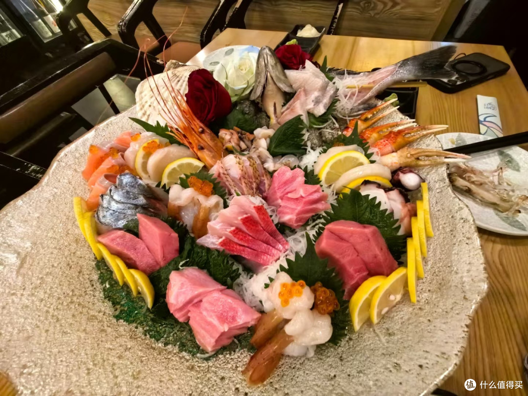 夏天的聚餐,多吃点海鲜吧,既满足味蕾,又不用担心会吃胖。