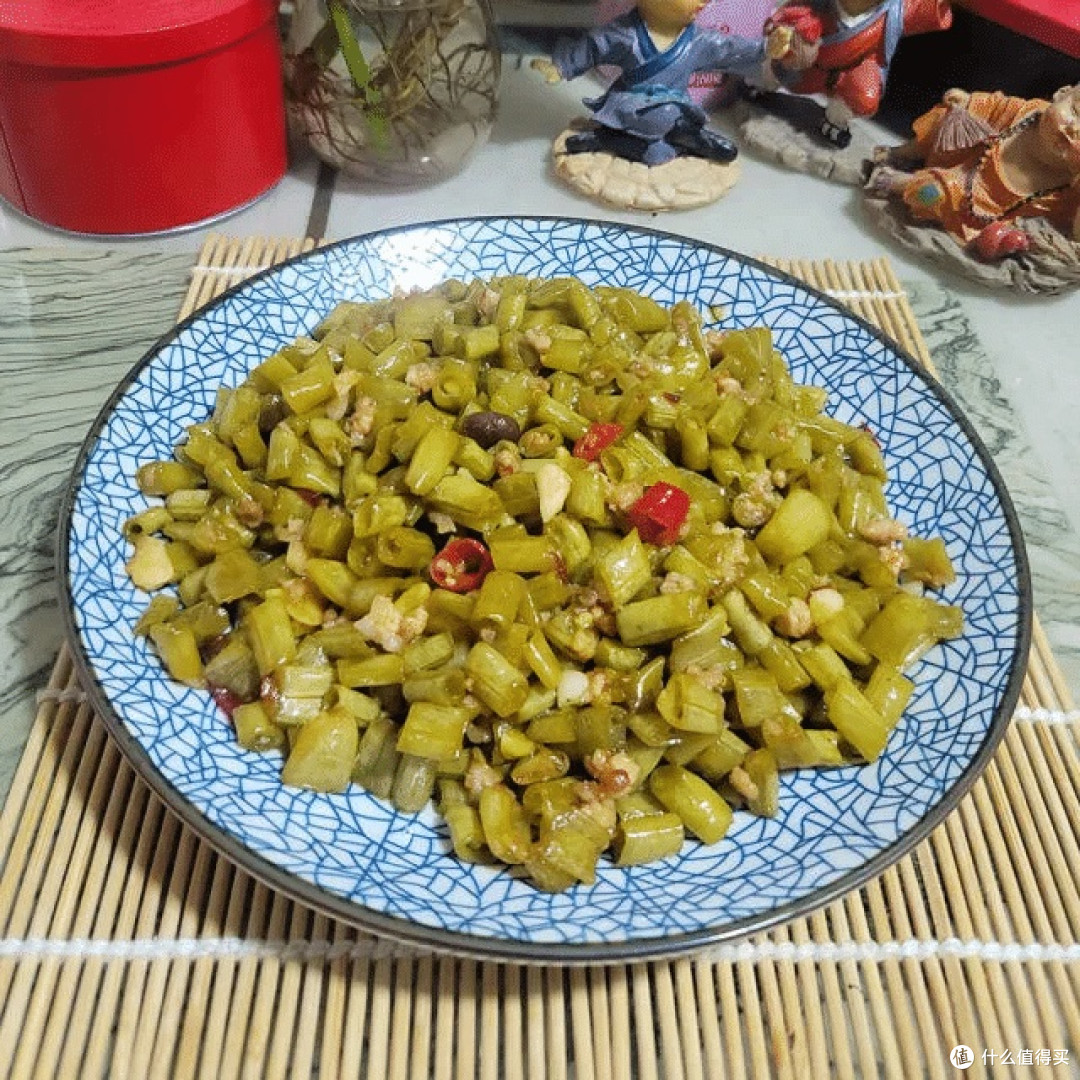家常菜推荐-辣椒炒酸豆角末
