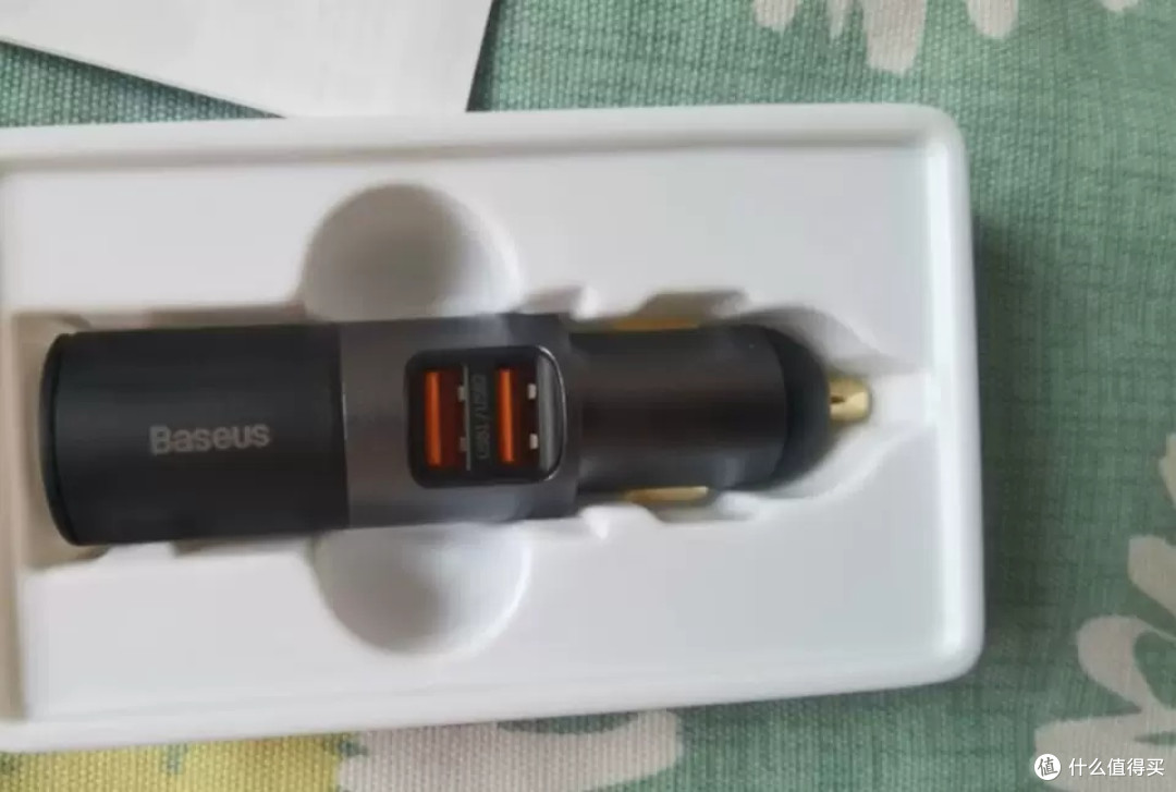 倍思120W车载充电器分享