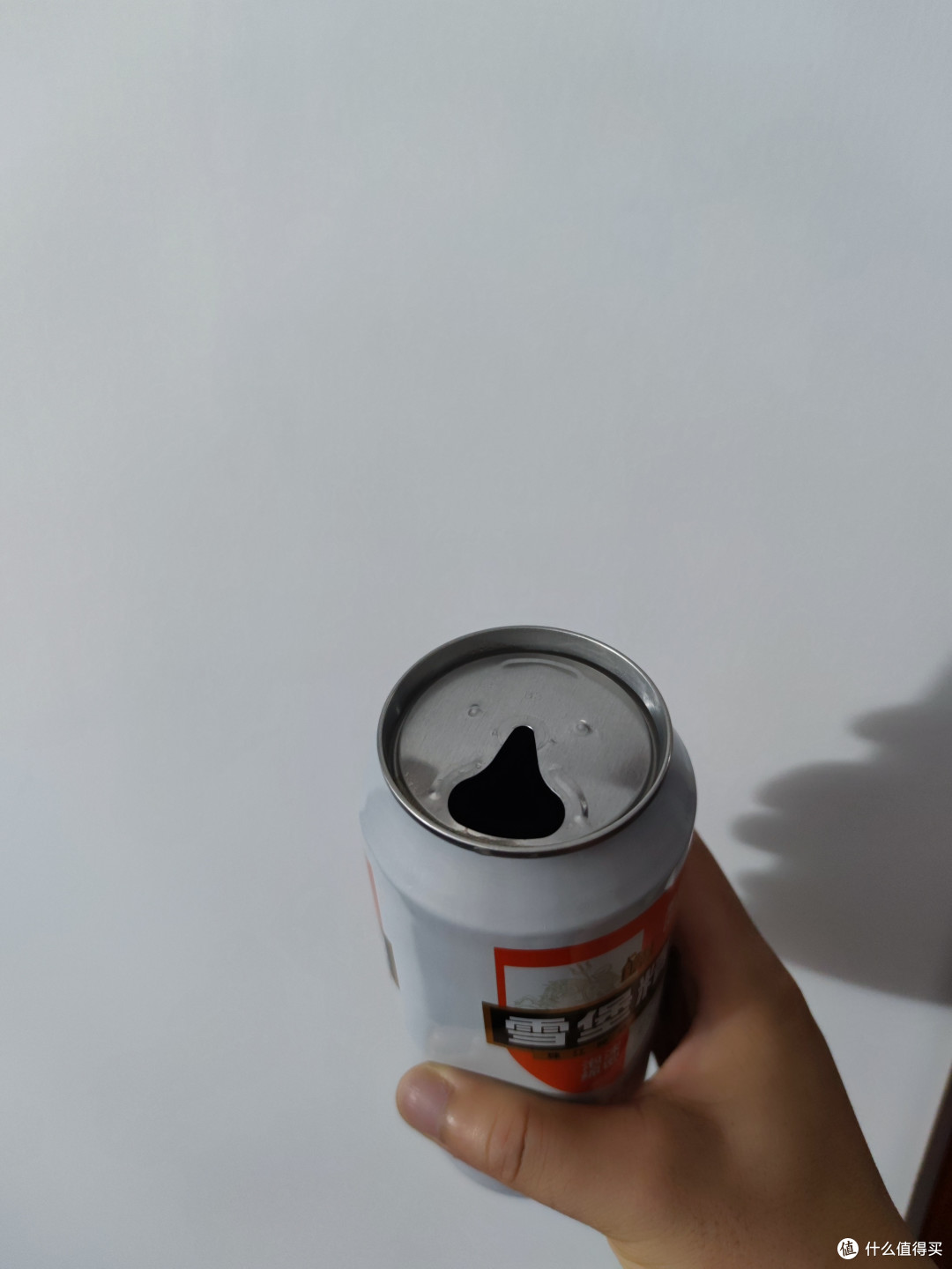 4.9元三瓶的珠江雪堡精酿啤酒,虽然口感很甜,但是我感觉很划算