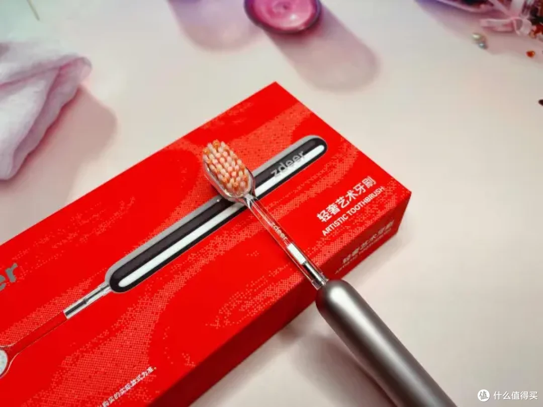 从洗漱台开始的幸福感!这支轻奢牙刷如拆礼物般治愈