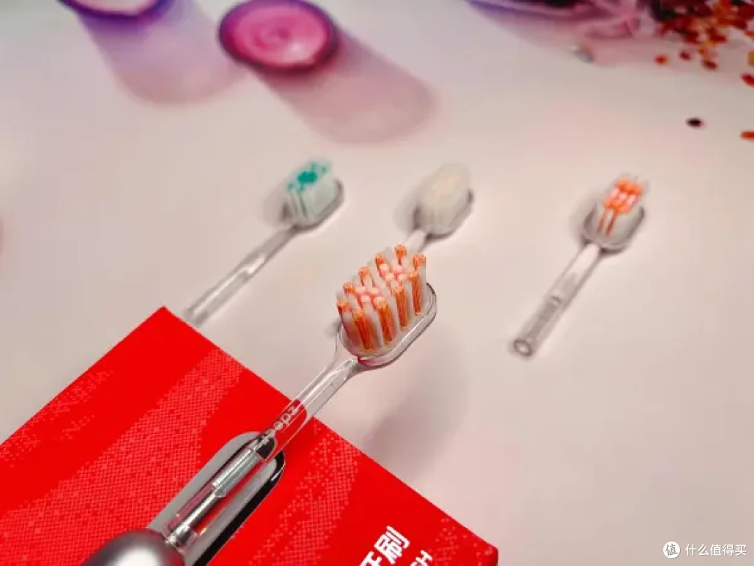 从洗漱台开始的幸福感!这支轻奢牙刷如拆礼物般治愈