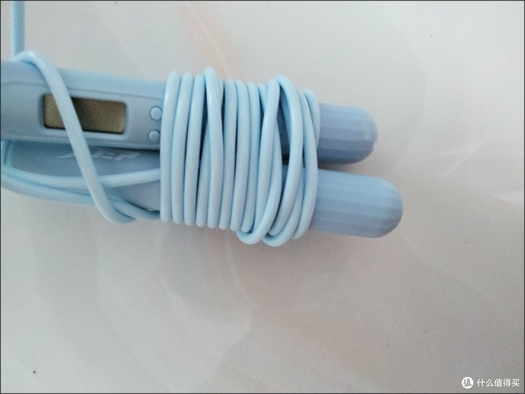 特步带计数跳绳,我的锻炼身体的最佳利器。