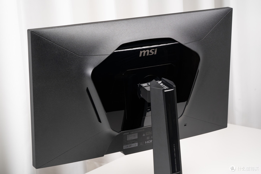 微星 MAG 274UPDF E16M 27寸 4K160Hz MiniLED显示器开箱体验!