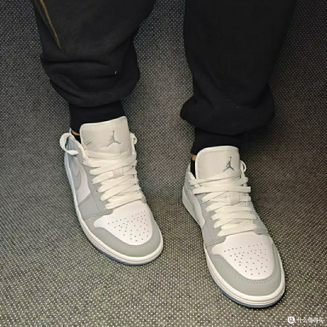被问爆💥 Nike这双AJ1 Low 是懂夏天的