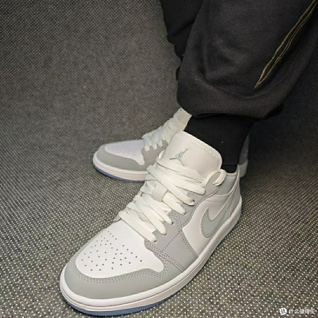 被问爆💥 Nike这双AJ1 Low 是懂夏天的