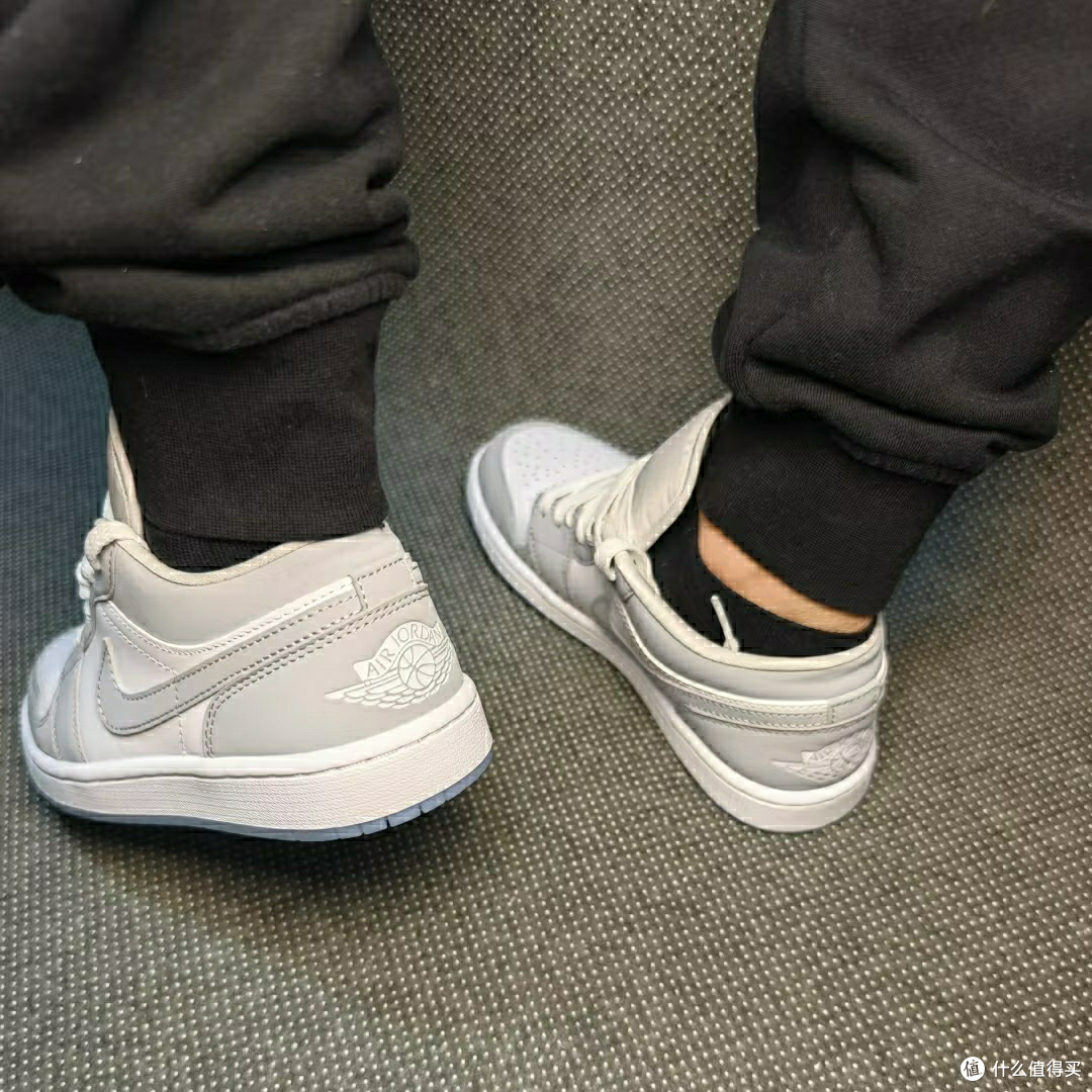 被问爆💥 Nike这双AJ1 Low 是懂夏天的