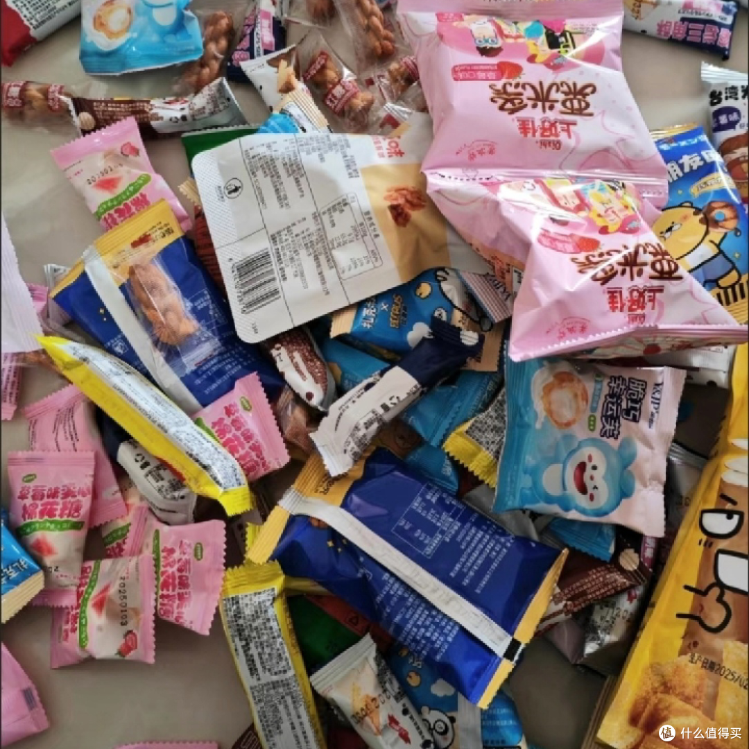 618美食购物攻略；囤货零食必须上零食大礼包有各种各样的零食