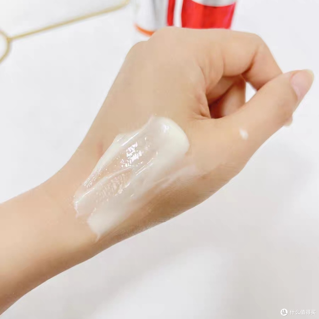 珀莱雅双抗精华,抗氧抗糖双管齐下