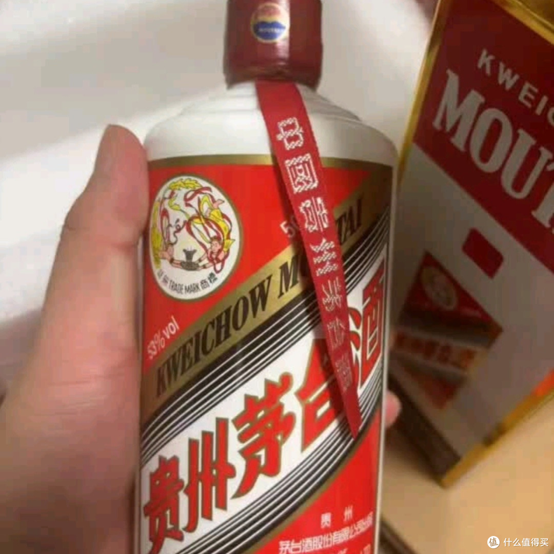 品味经典,尊享非凡:茅台飞天酱香型白酒53度500ml单瓶装测评