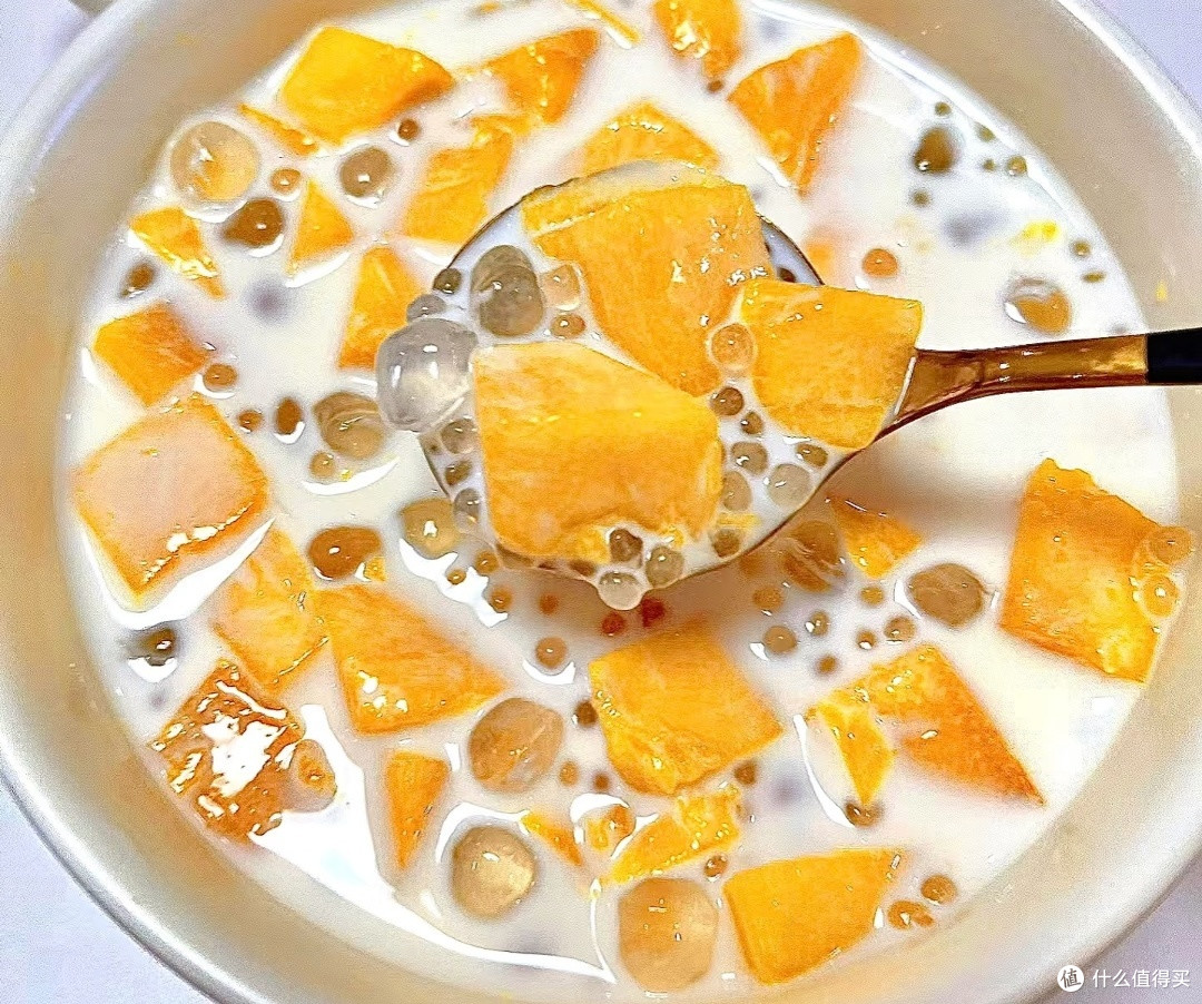 椰香芒果西米露:夏日清凉甜品