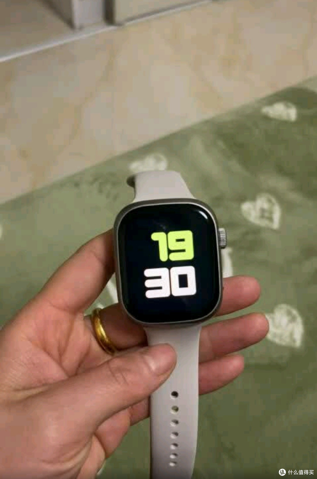 马克华菲智能手表:防水心率监测