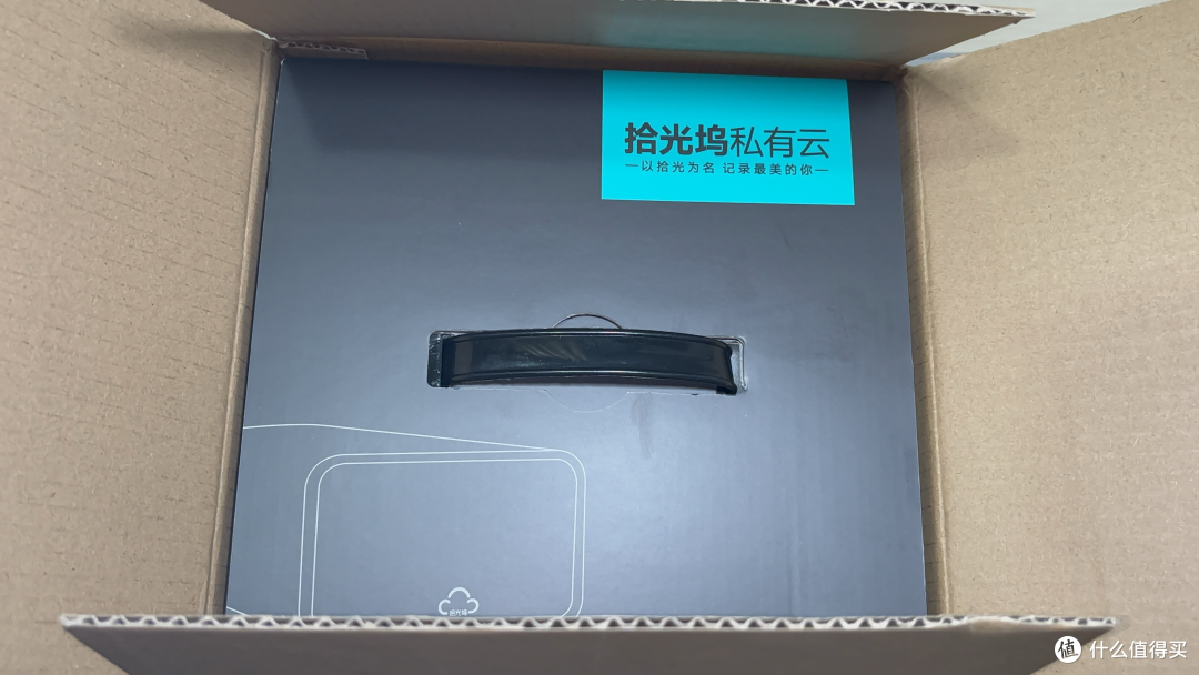 1399 元双盘位 NAS 值吗?拾光坞 G2 上手开箱实测!