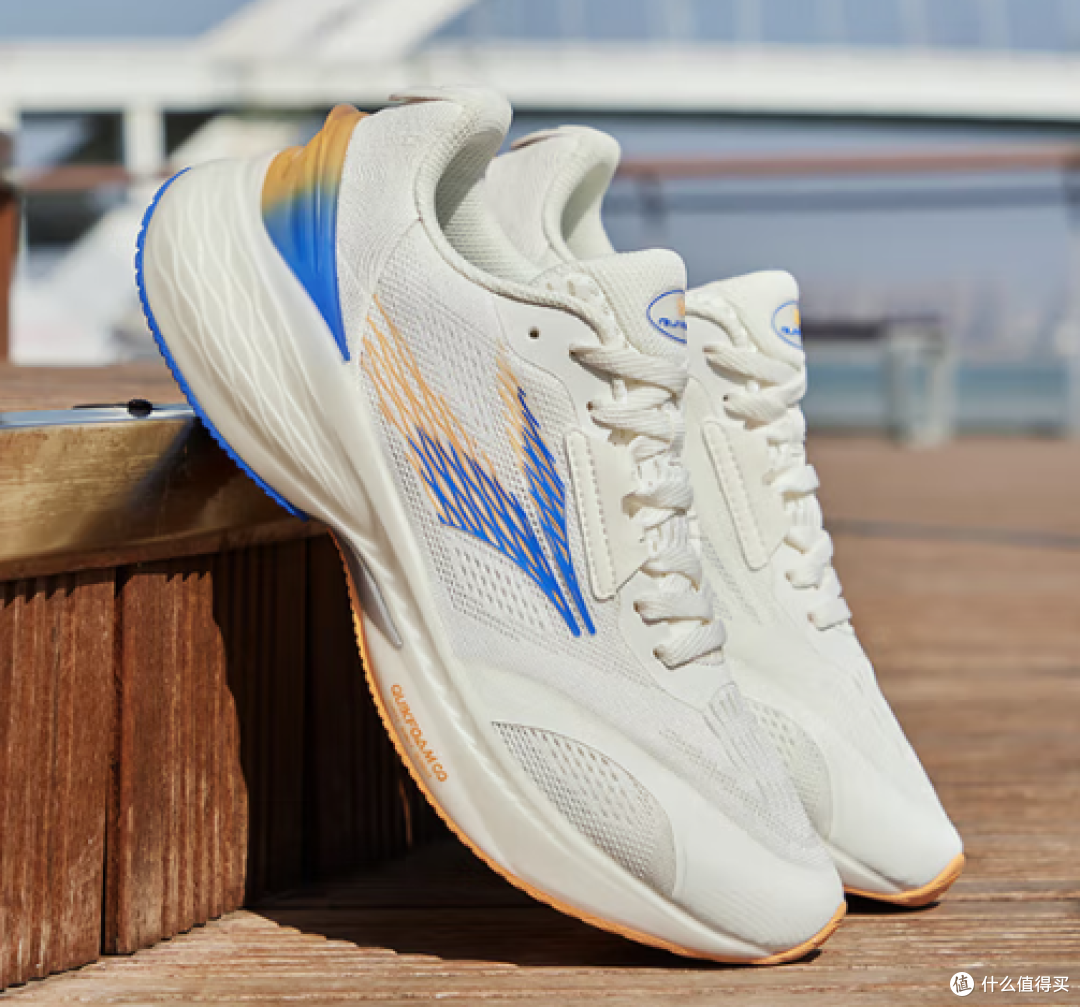361°飞翼2PROS运动鞋评测：夏季缓震回弹新标杆