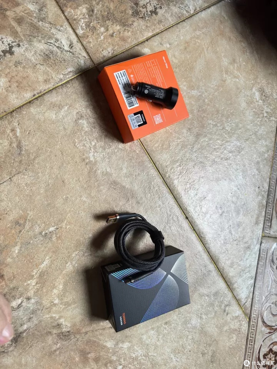 车载一拖三充电器分享