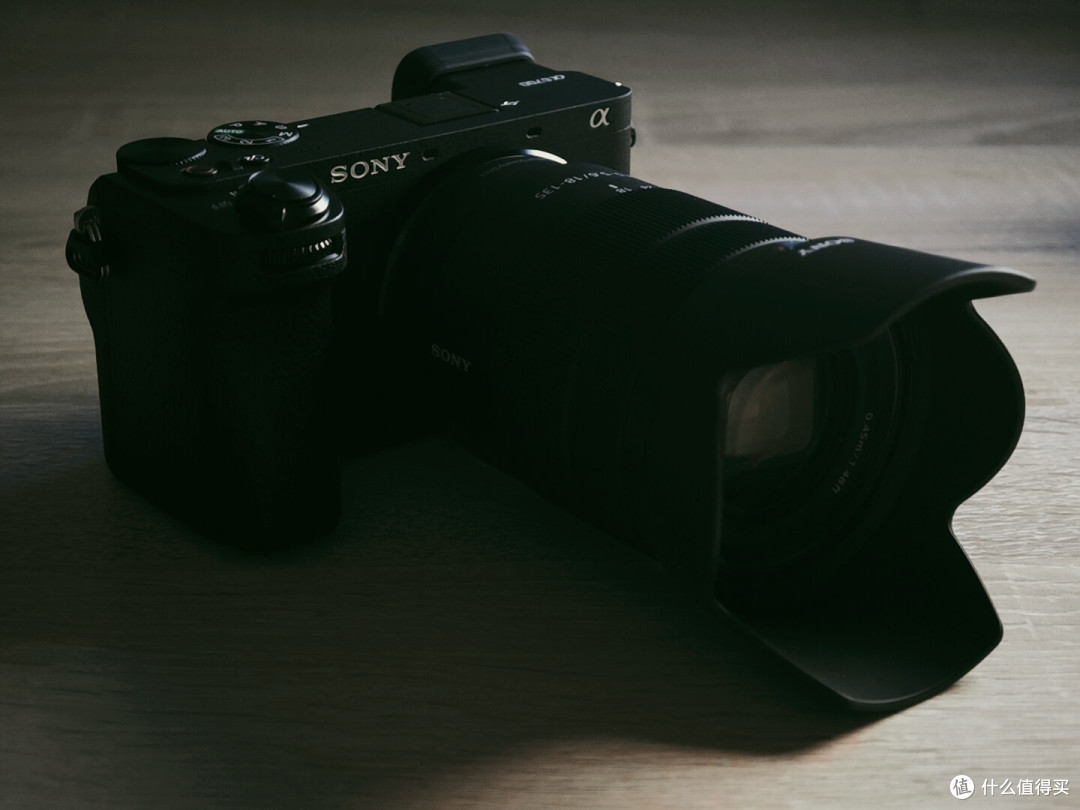 索尼a6700+18-135mm：轻量化与性能的平衡？