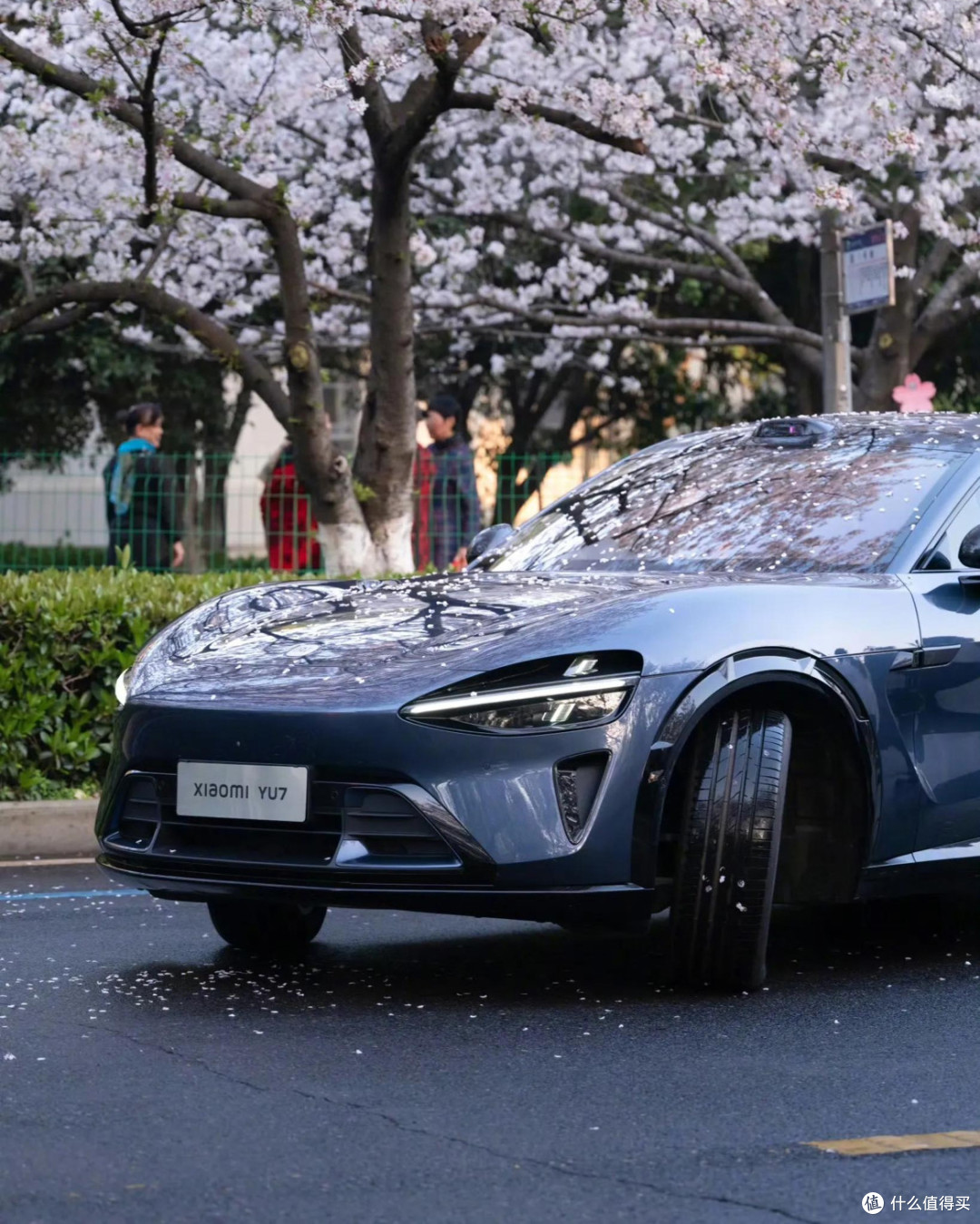 小米YU7续航超Model Y,性价比高