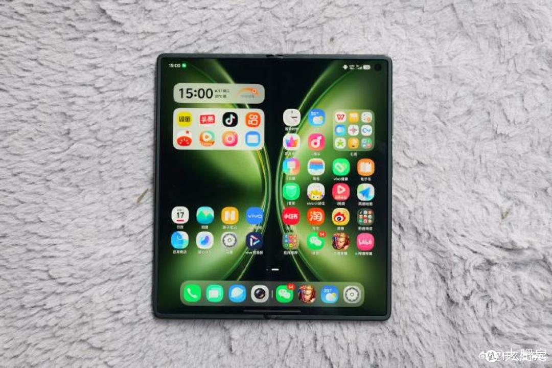 vivo X Fold5轻薄登场:三防折叠旗舰,苹果生态也能无缝融合!
