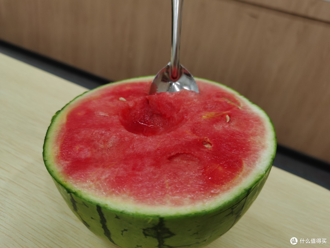 西瓜自由有门道!避开这些坑,夏日吃瓜更安心