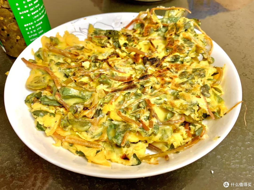 麻子菜煎饼：河南特色美食，田边野菜变美味！