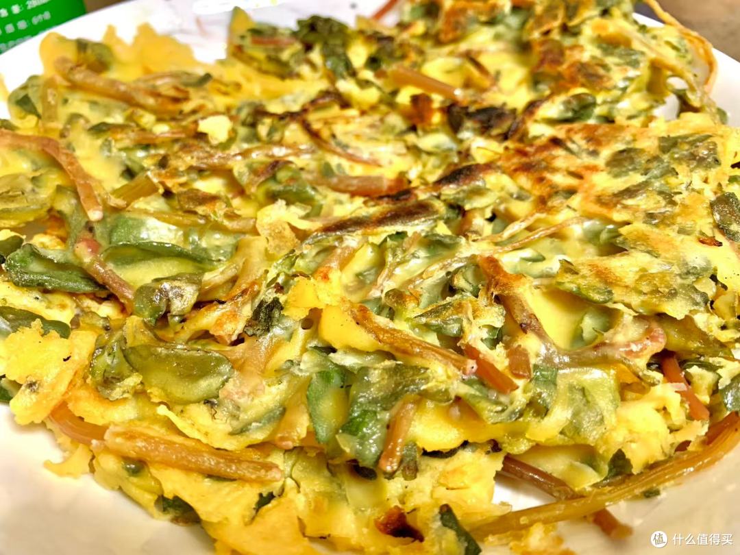 麻子菜煎饼：河南特色美食，田边野菜变美味！
