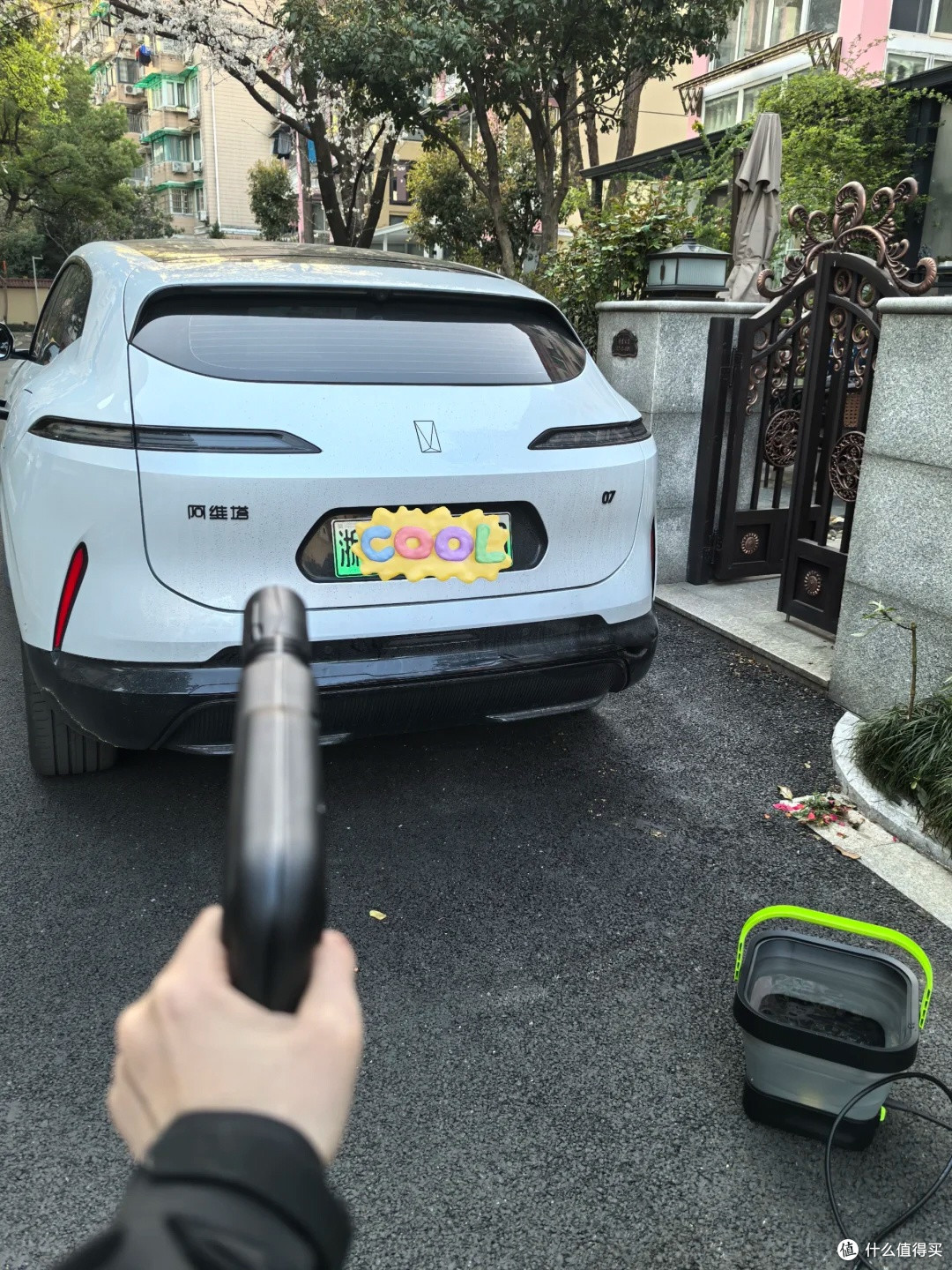 便携折叠洗车机,轻松搞定全车清洗