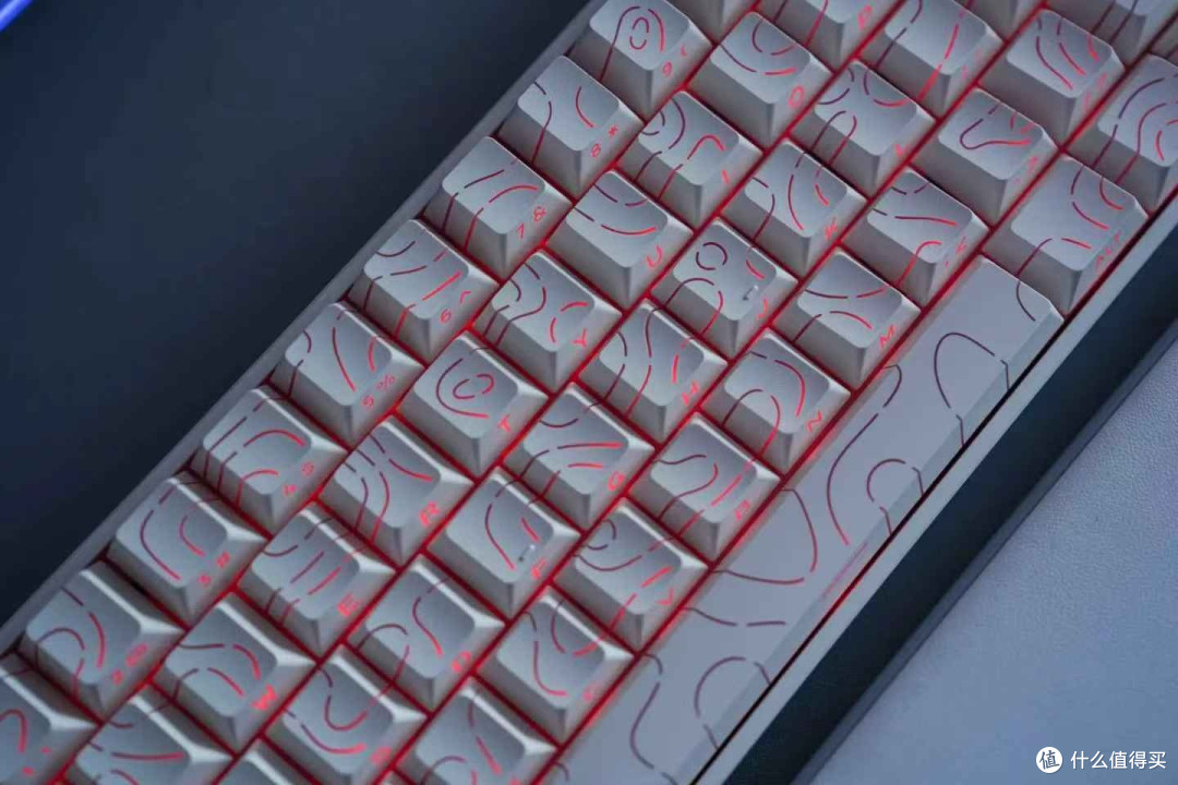 🐺狼蛛MINI60HE MAX版磁轴键盘！桌面精简大成功！