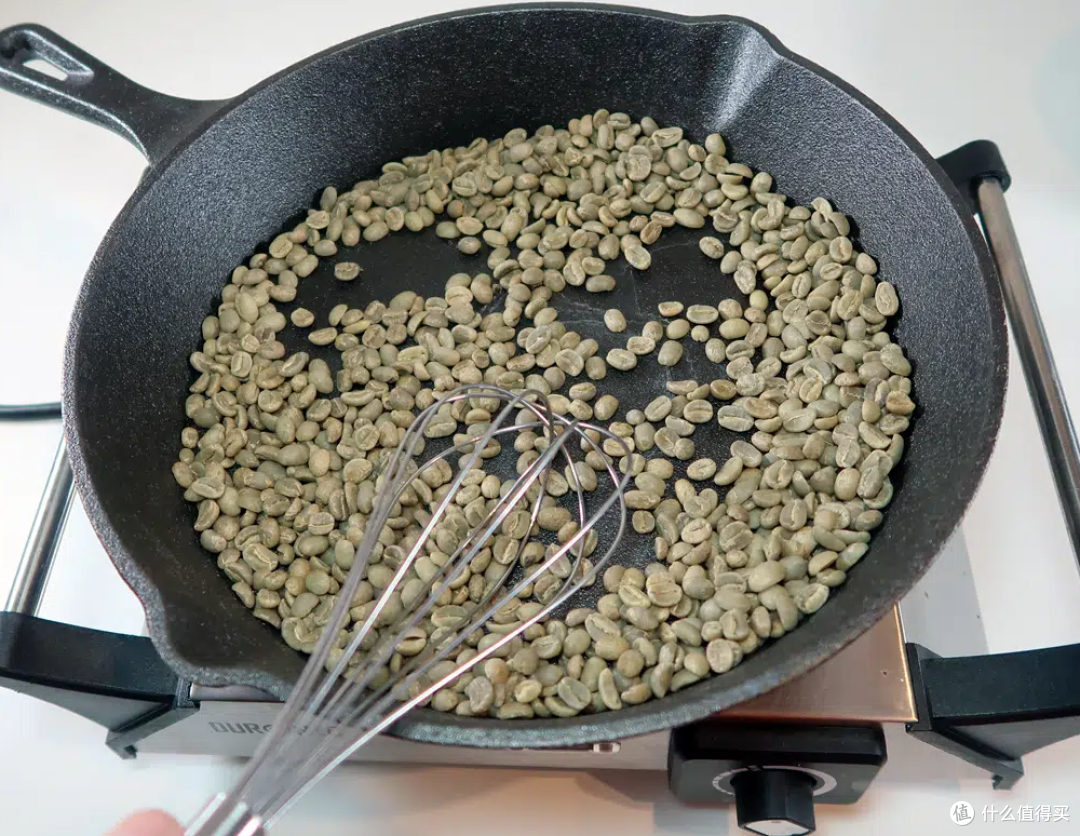 如何用铁锅炒咖啡豆：技巧与注意事项
