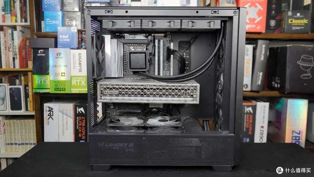 蓝宝石氮动B850A WIFI标准大板与RX 9070 XT 16G 氮动装机实测
