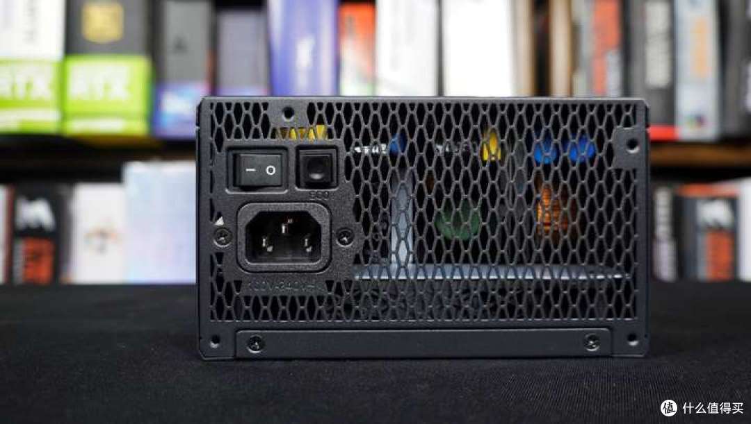 蓝宝石氮动B850A WIFI标准大板与RX 9070 XT 16G 氮动装机实测