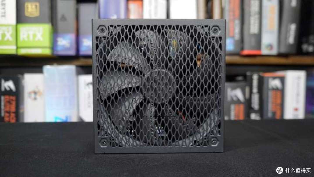 蓝宝石氮动B850A WIFI标准大板与RX 9070 XT 16G 氮动装机实测