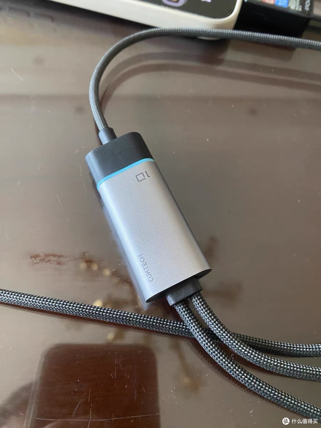 一拖二数据线，充电更高效
