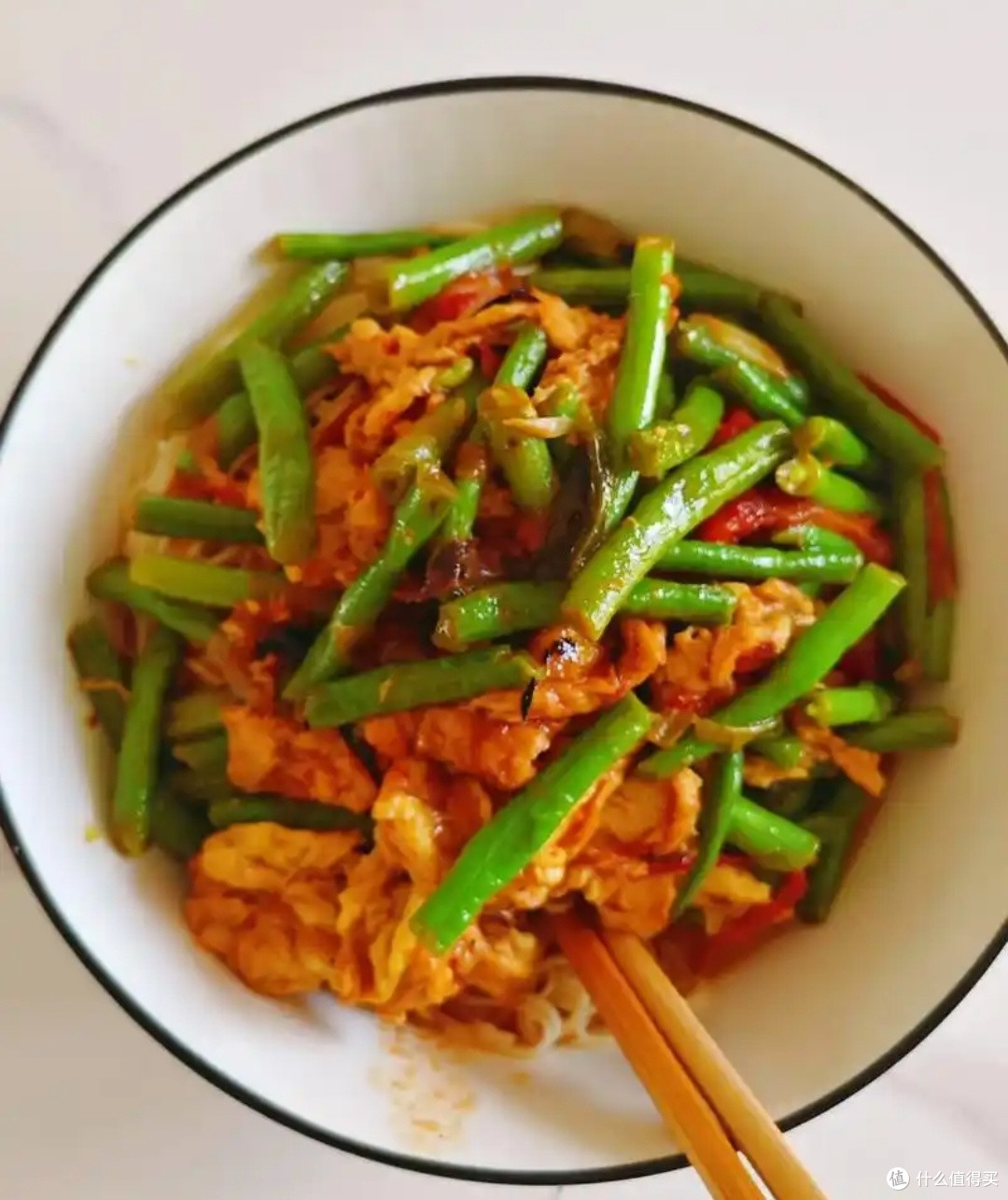 夏日清爽佳肴——番茄炒鸡蛋豆角