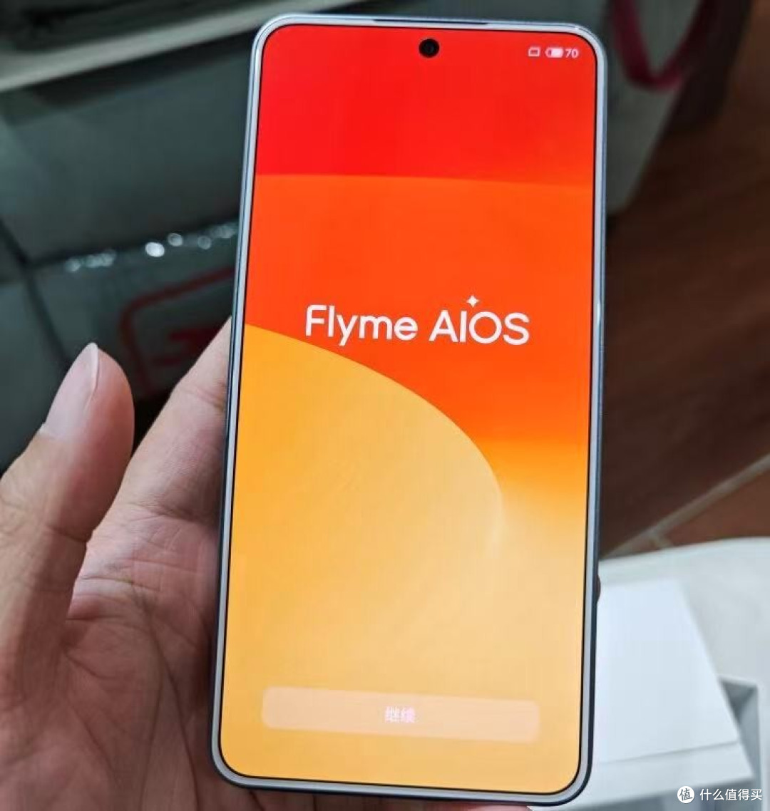 堆料满级:6000mAh+骁龙7sGen2+一亿像素,国补到手价891元