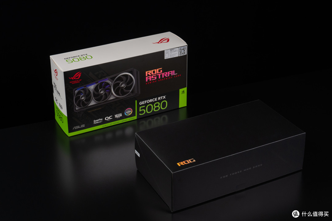 宇级美学与散热革命 —华硕 ROG ASTRAL 夜神 RTX5080 开箱分享!