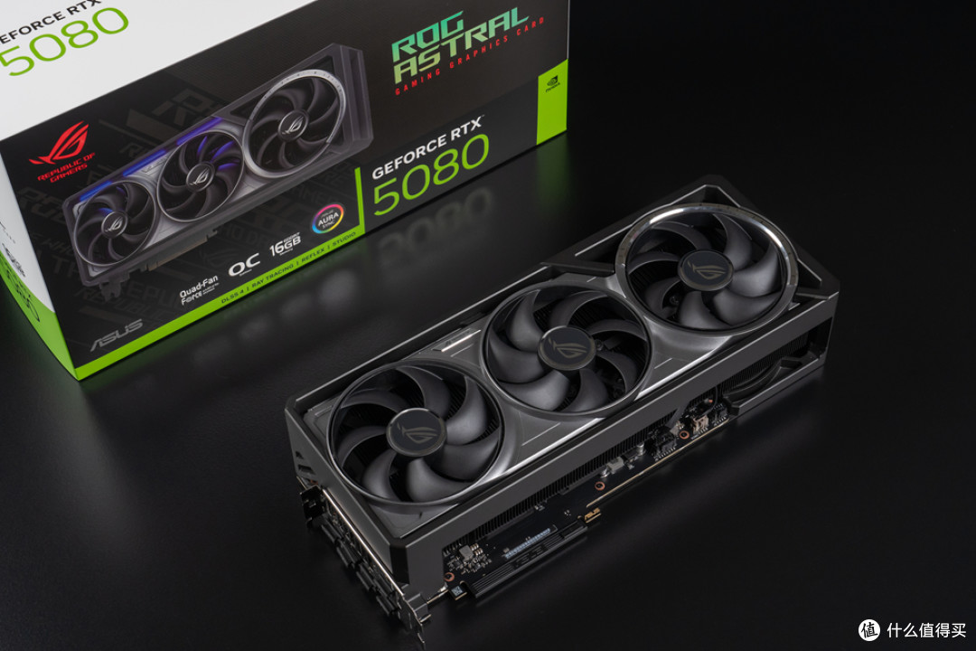 宇级美学与散热革命 —华硕 ROG ASTRAL 夜神 RTX5080 开箱分享!