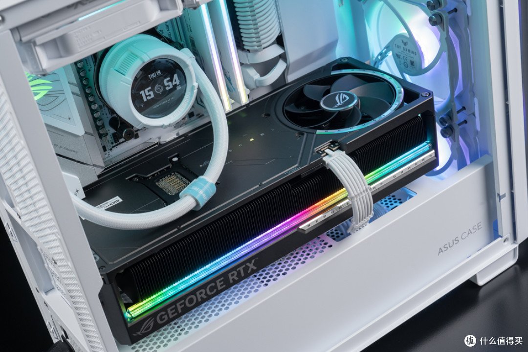 宇级美学与散热革命 —华硕 ROG ASTRAL 夜神 RTX5080 开箱分享!