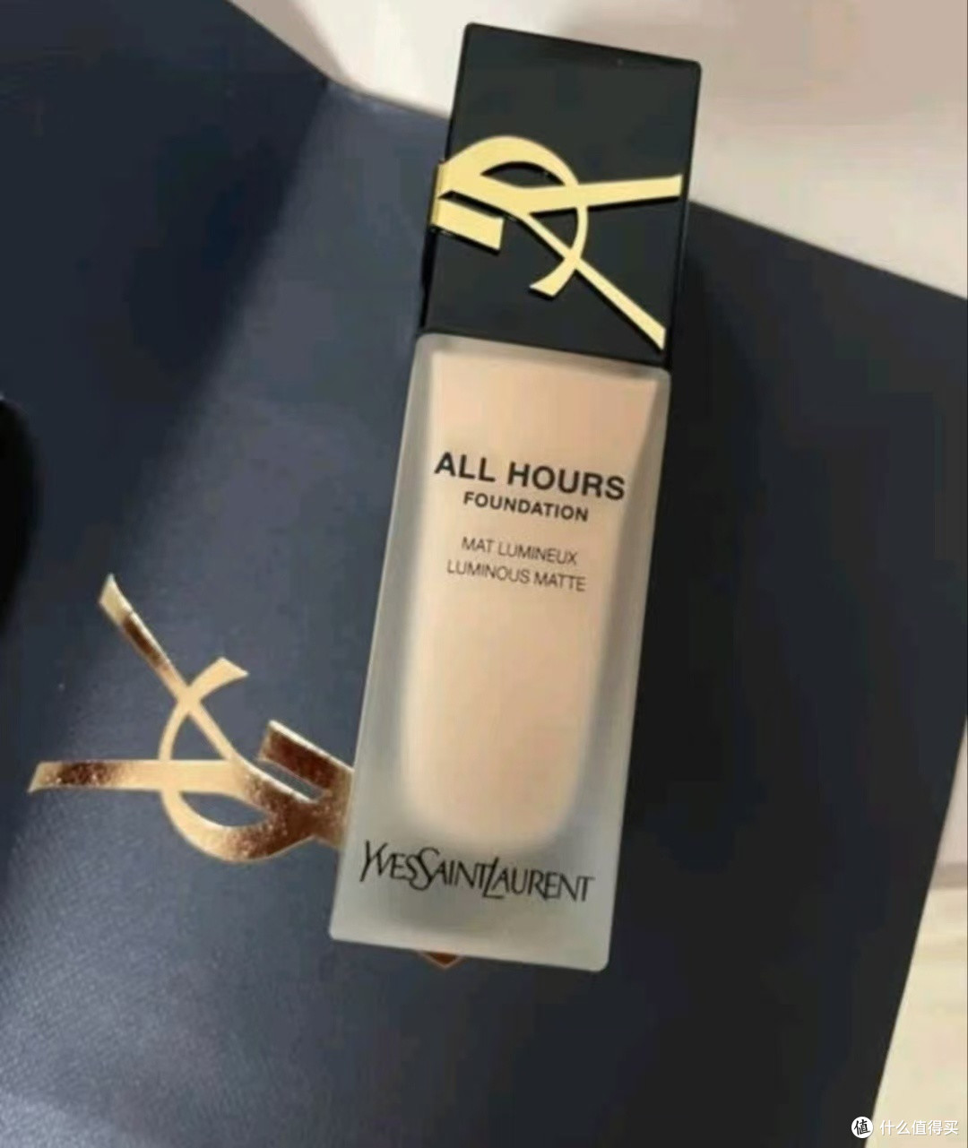 圣罗兰(YSL)恒久粉底液LC2遮瑕持久防晒化妆品
