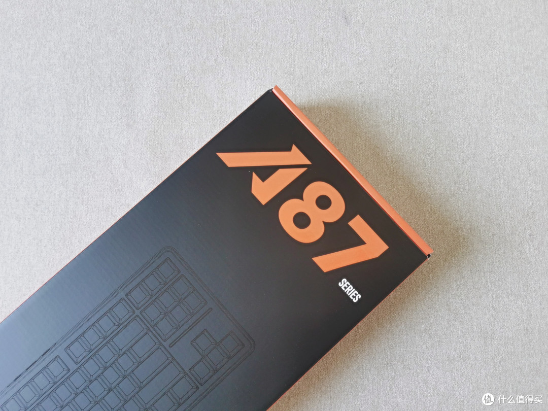 指尖上的利器,三模自由+个性轴体,ATK A87 Pro电竞三模键盘分享