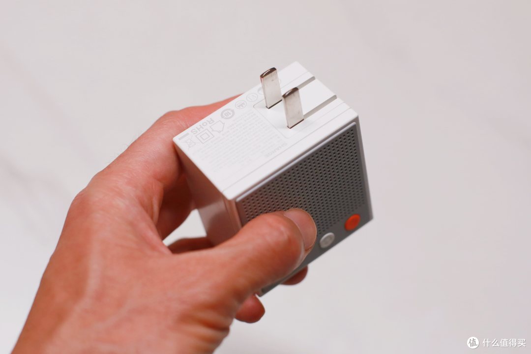 办公、出游不可少,闪极点阵屏充电器+随行Mini 2充电宝